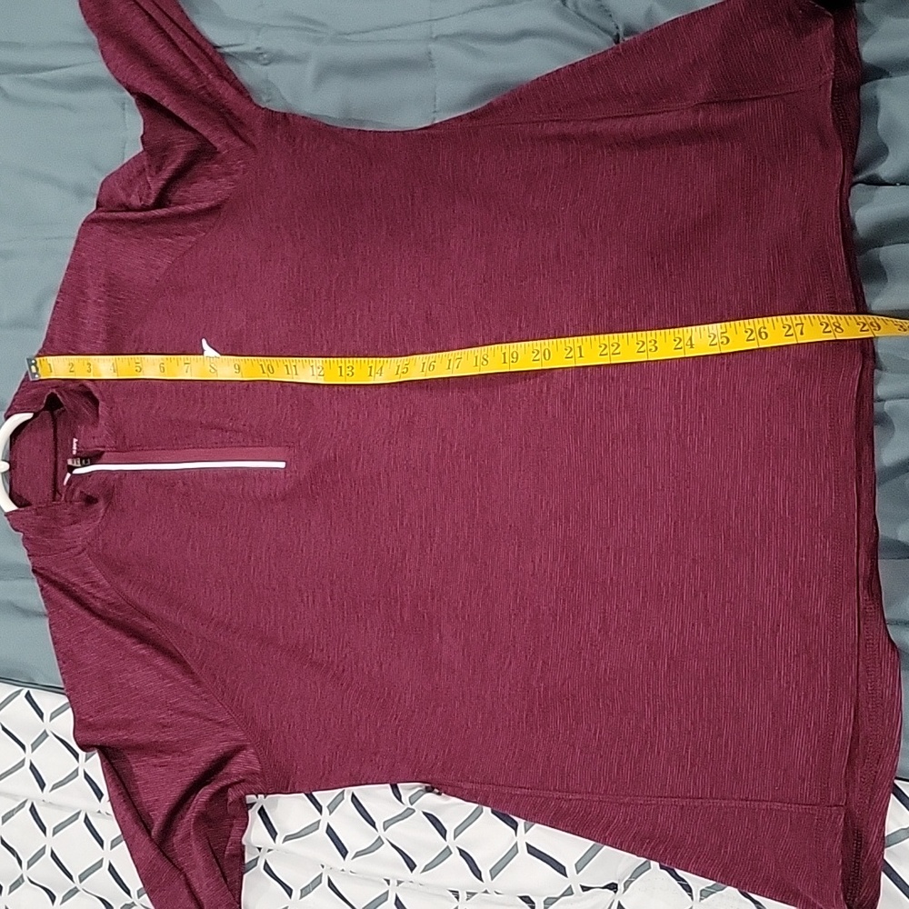 Old Navy Active Go-Dry Quarter Zip Performance Top - Picture 10 of 10